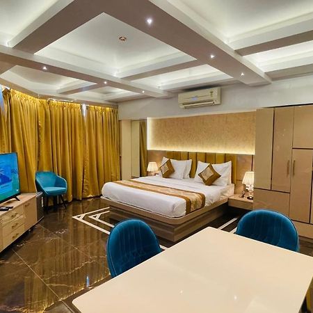Home2 Renaissance Club مومباي المظهر الخارجي الصورة