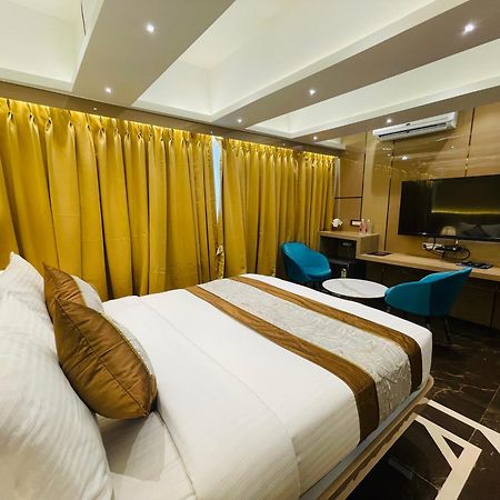 Home2 Renaissance Club مومباي المظهر الخارجي الصورة