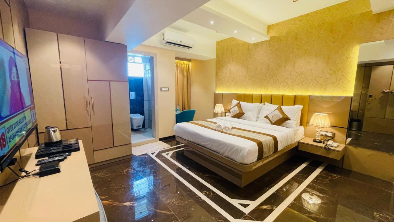 Home2 Renaissance Club مومباي المظهر الخارجي الصورة