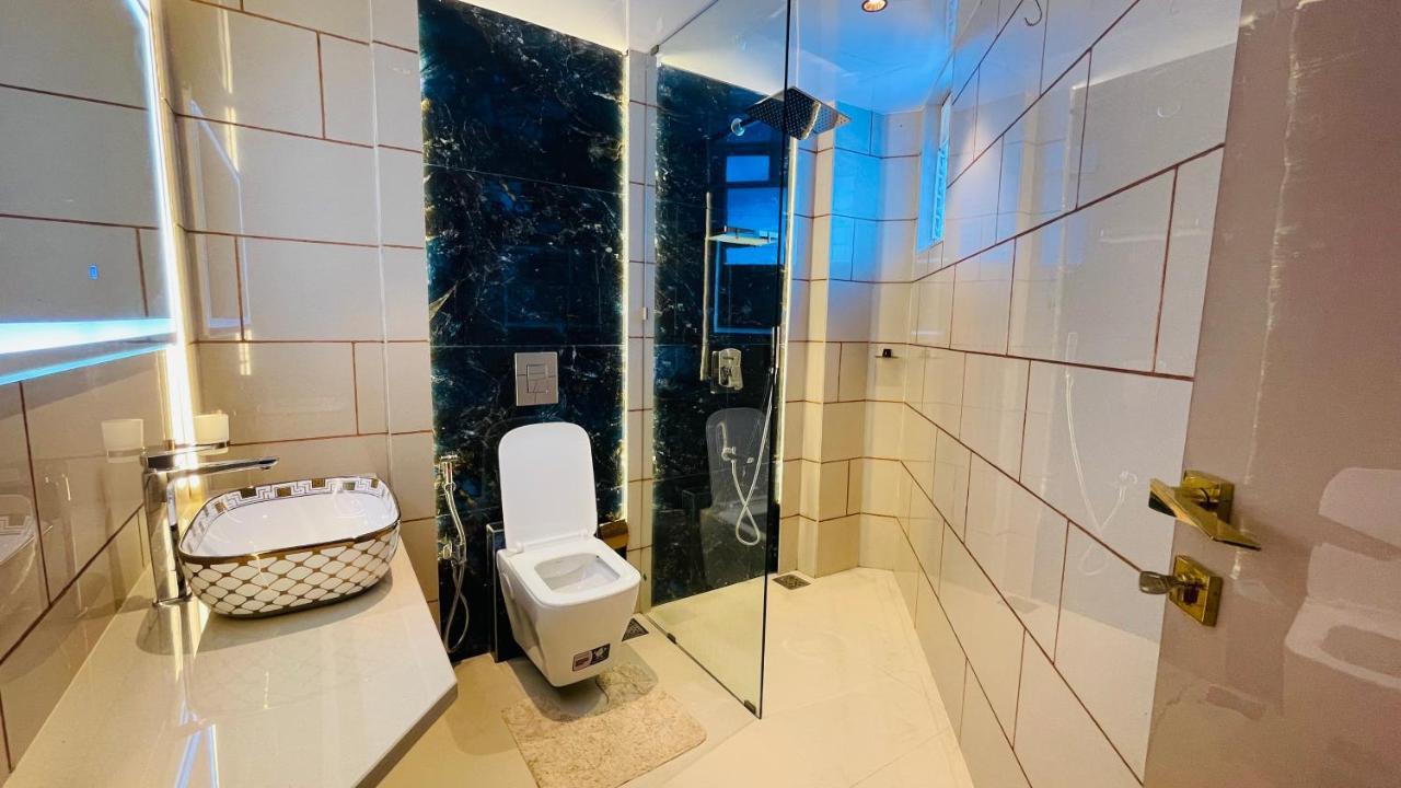Home2 Renaissance Club مومباي المظهر الخارجي الصورة