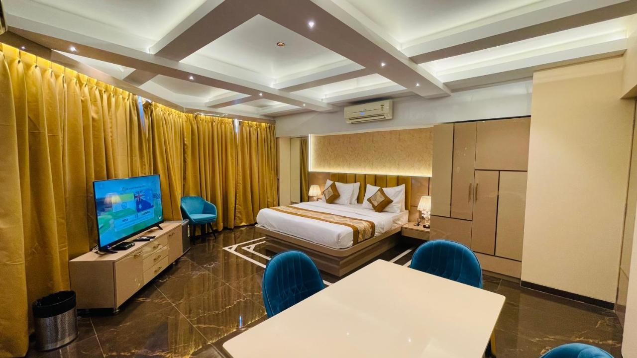 Home2 Renaissance Club مومباي المظهر الخارجي الصورة