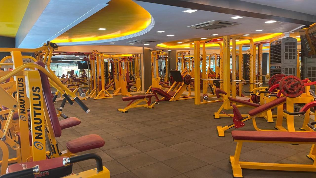 Home2 Renaissance Club مومباي المظهر الخارجي الصورة