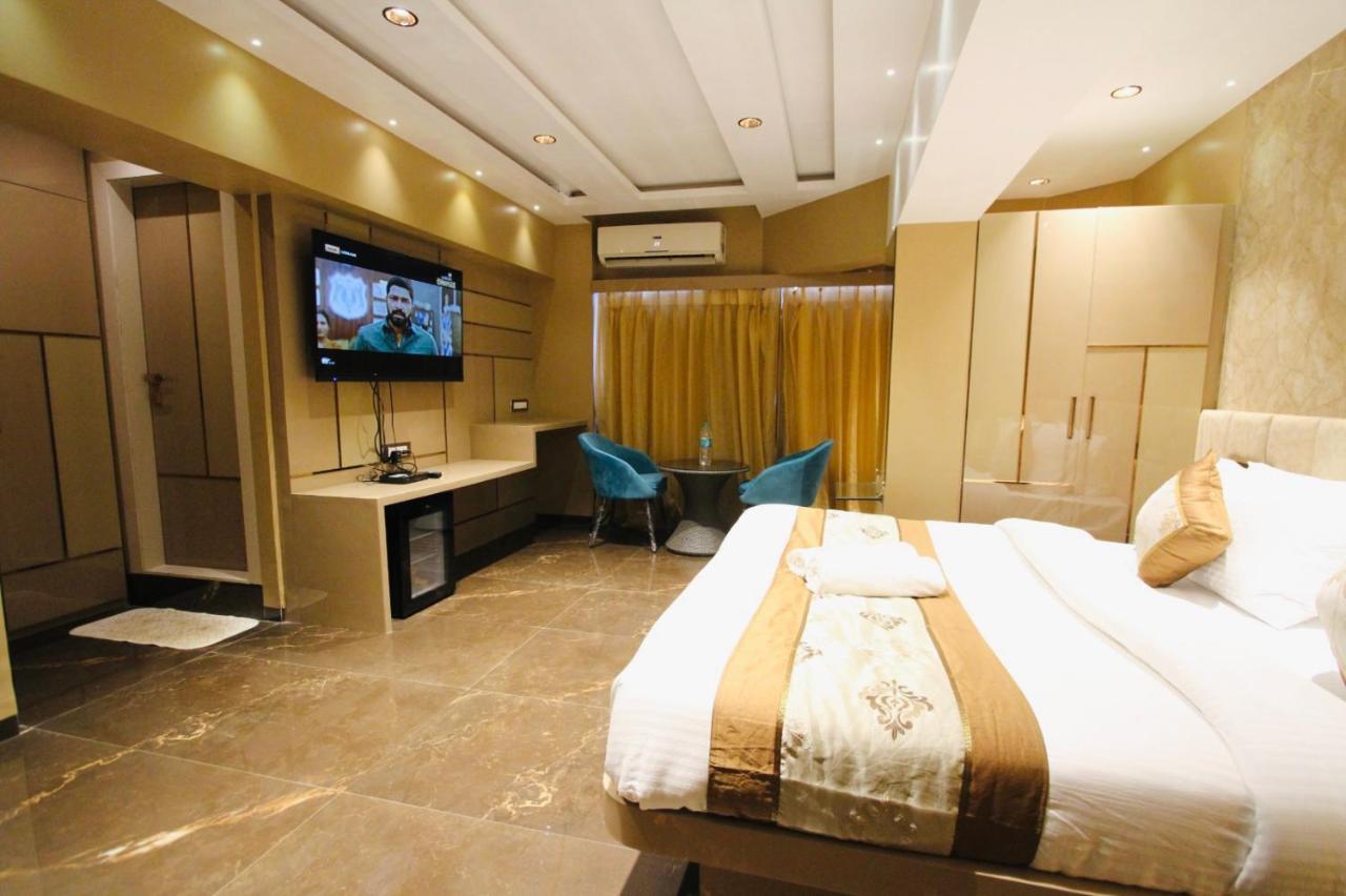 Home2 Renaissance Club مومباي المظهر الخارجي الصورة