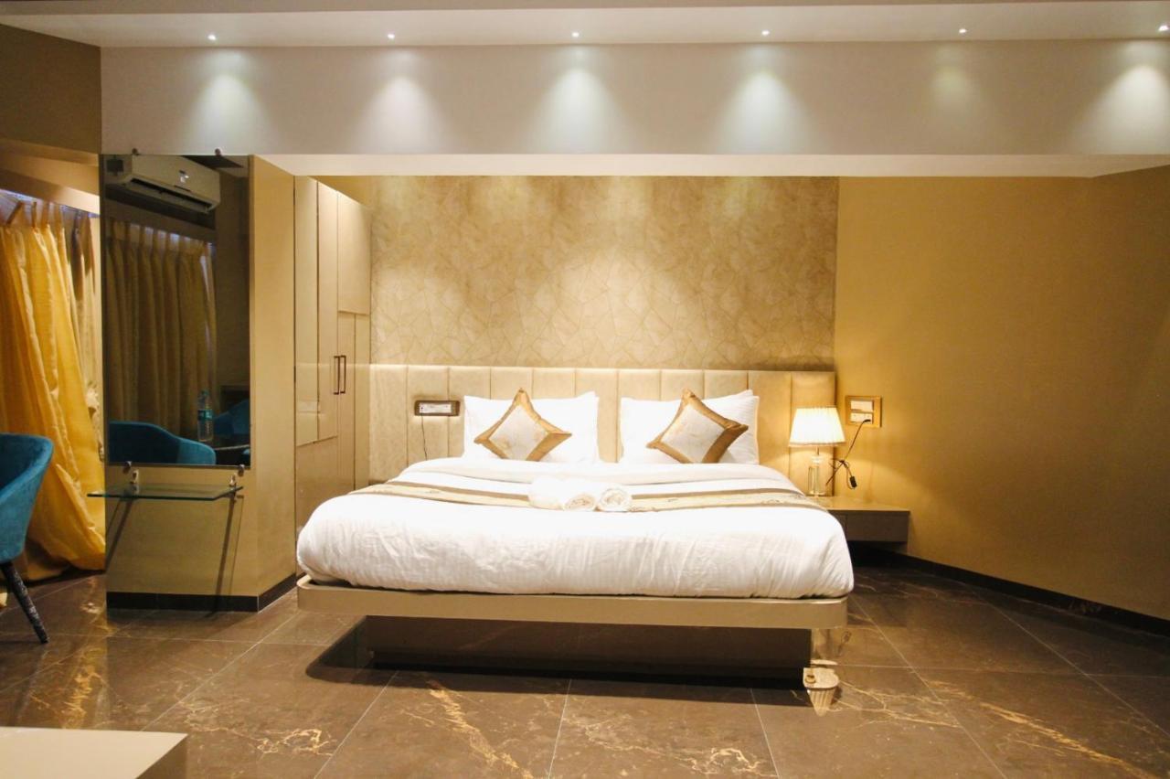 Home2 Renaissance Club مومباي المظهر الخارجي الصورة