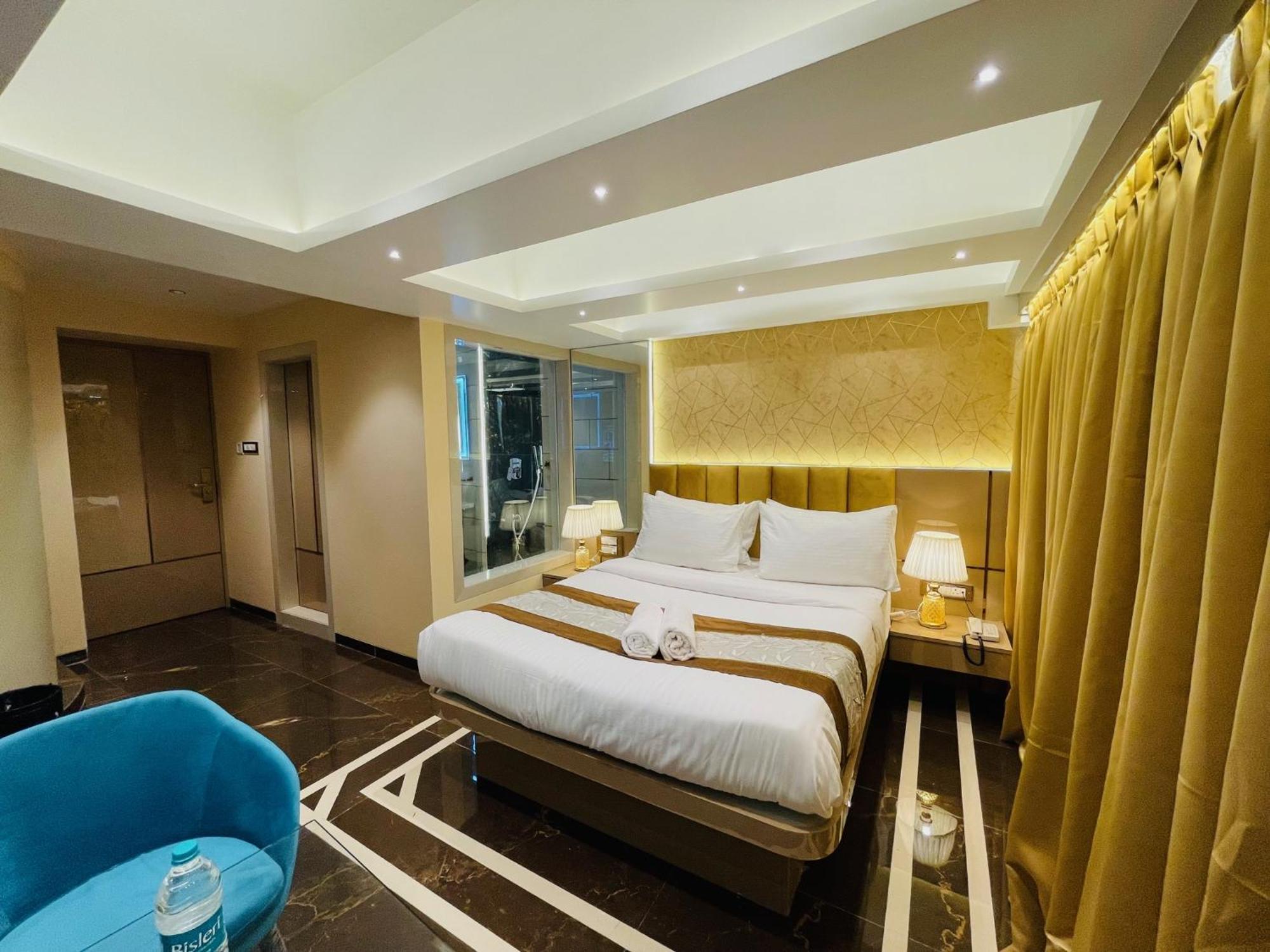 Home2 Renaissance Club مومباي المظهر الخارجي الصورة