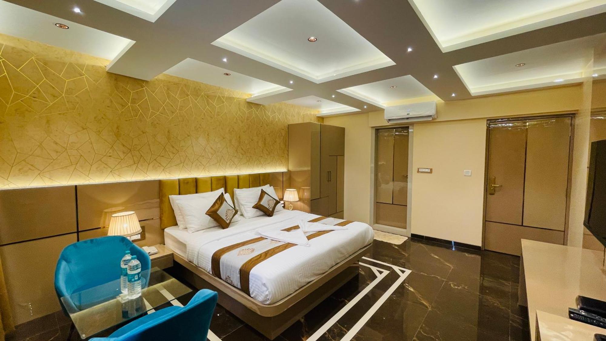 Home2 Renaissance Club مومباي المظهر الخارجي الصورة